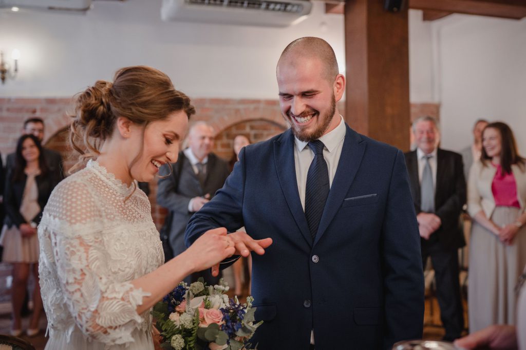 fotograf na ślub- Barbara Rompska, Koszalin,  Urząd Stanu Cywilnego, przysięga małżeńska