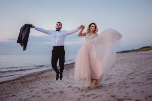 fotograf sławno Suknia ślubna: Salon mody ślubnej Madonna w Gdyni