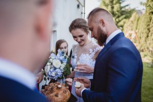 przywitanie pary młodej chlebem i solą, mielno