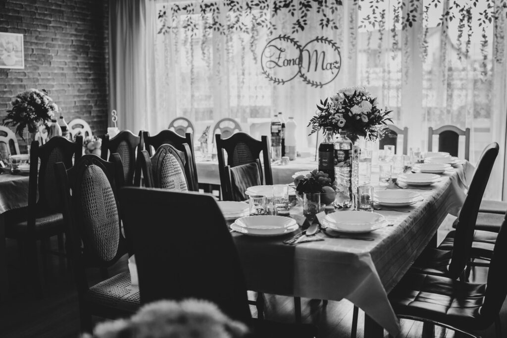 fotograf na wesele, Sławno, Barbara  Rompska, dekoracja stołu, przyjęcie w domu