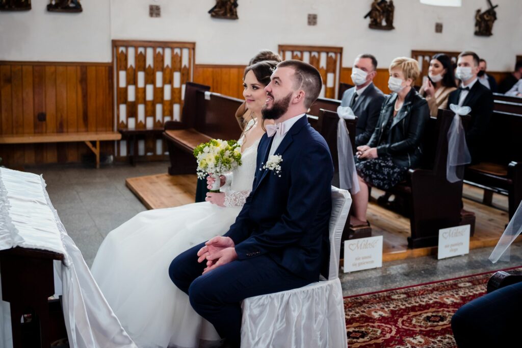 ślub w Sławnie, fotograf ślubny, Rompska Fotografia, para młoda, Kościół św. Antoniego, goście weselni