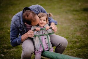 plenerowa sesja rodzinna, Koszalin, Barbara Rompska, plac zabaw