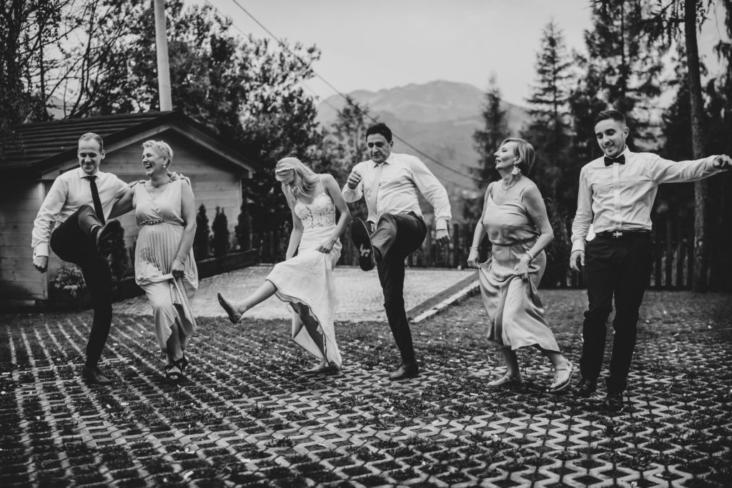 Willa Cztery Pory Roku, Kościelisko, Zakopane, fotografia ślubna, wesele w górach, Barbara Rompska, reportaż ślubny, zabawa, taniec, przyjęcie weselne