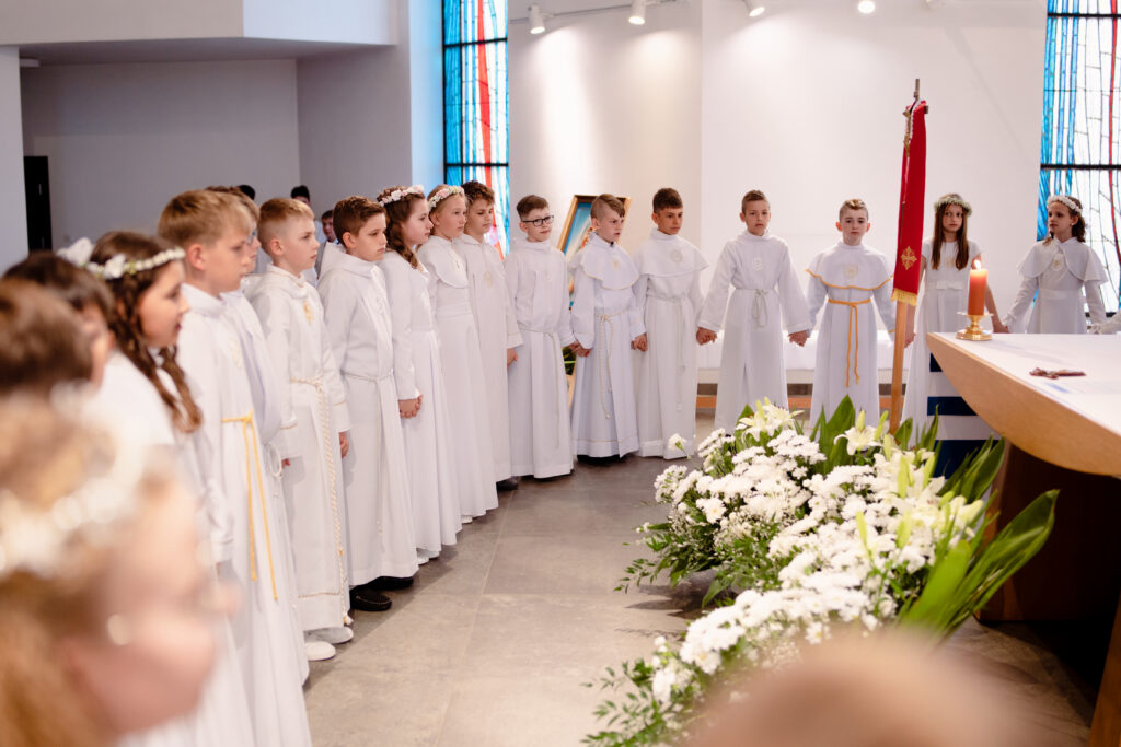 Fotograf na Komunię Koszalin, Barbara Rompska, Pierwsza komunia święta Koszalin, Kościół pw. św. Matki Teresy z Kalkuty